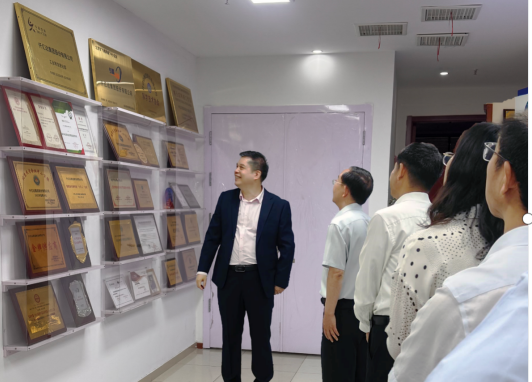 政企動態(tài)|通州區(qū)委書記孟景偉走訪仟億達(dá)集團調(diào)研企業(yè)發(fā)展情況 政企動態(tài)|通州區(qū)委書記孟景偉走訪仟億達(dá)集團調(diào)研企業(yè)發(fā)展情況